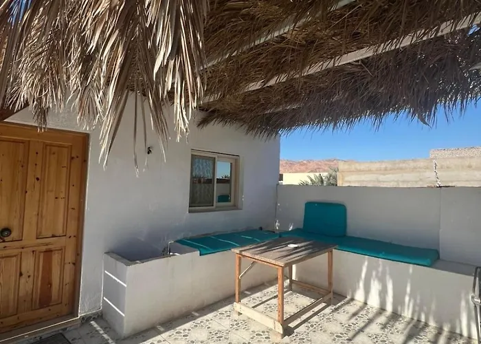 Assalah 2br - Sea View Rooftop Apartment